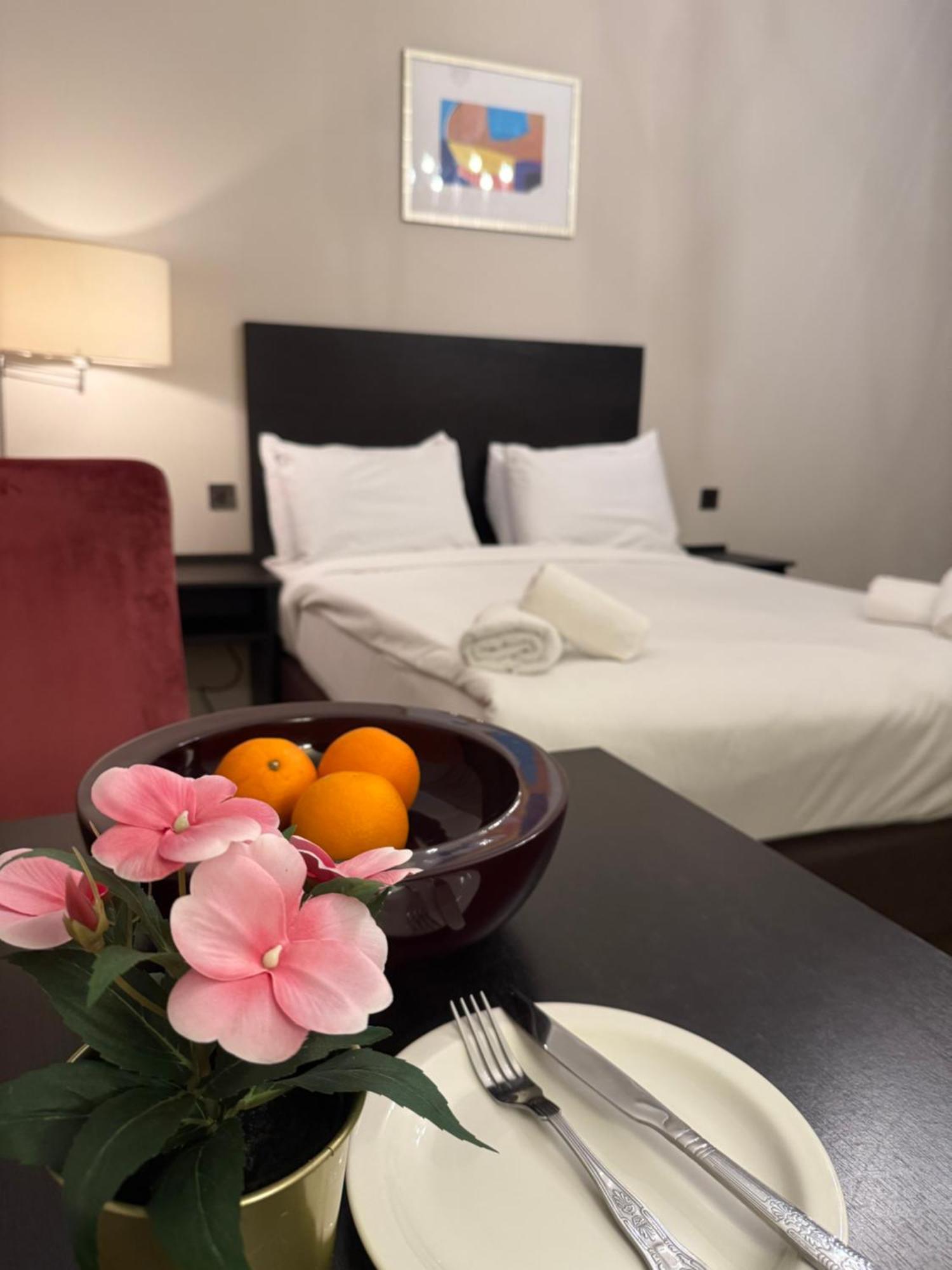 Green Ariana Hotel - Near Wembley And Central Лондон Экстерьер фото
