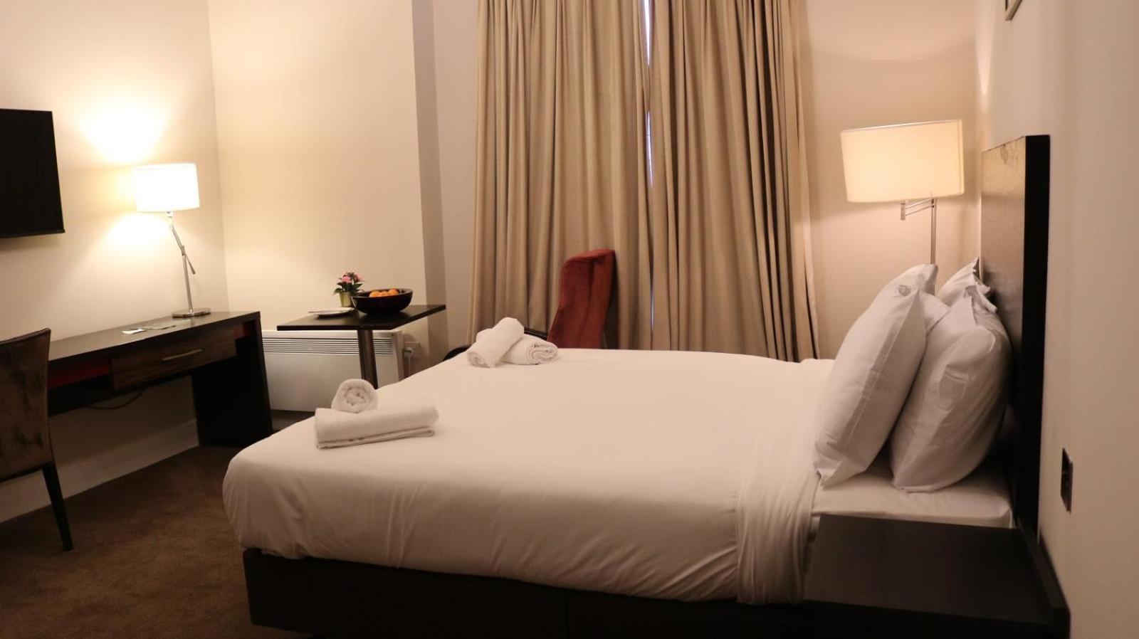 Green Ariana Hotel - Near Wembley And Central Лондон Экстерьер фото